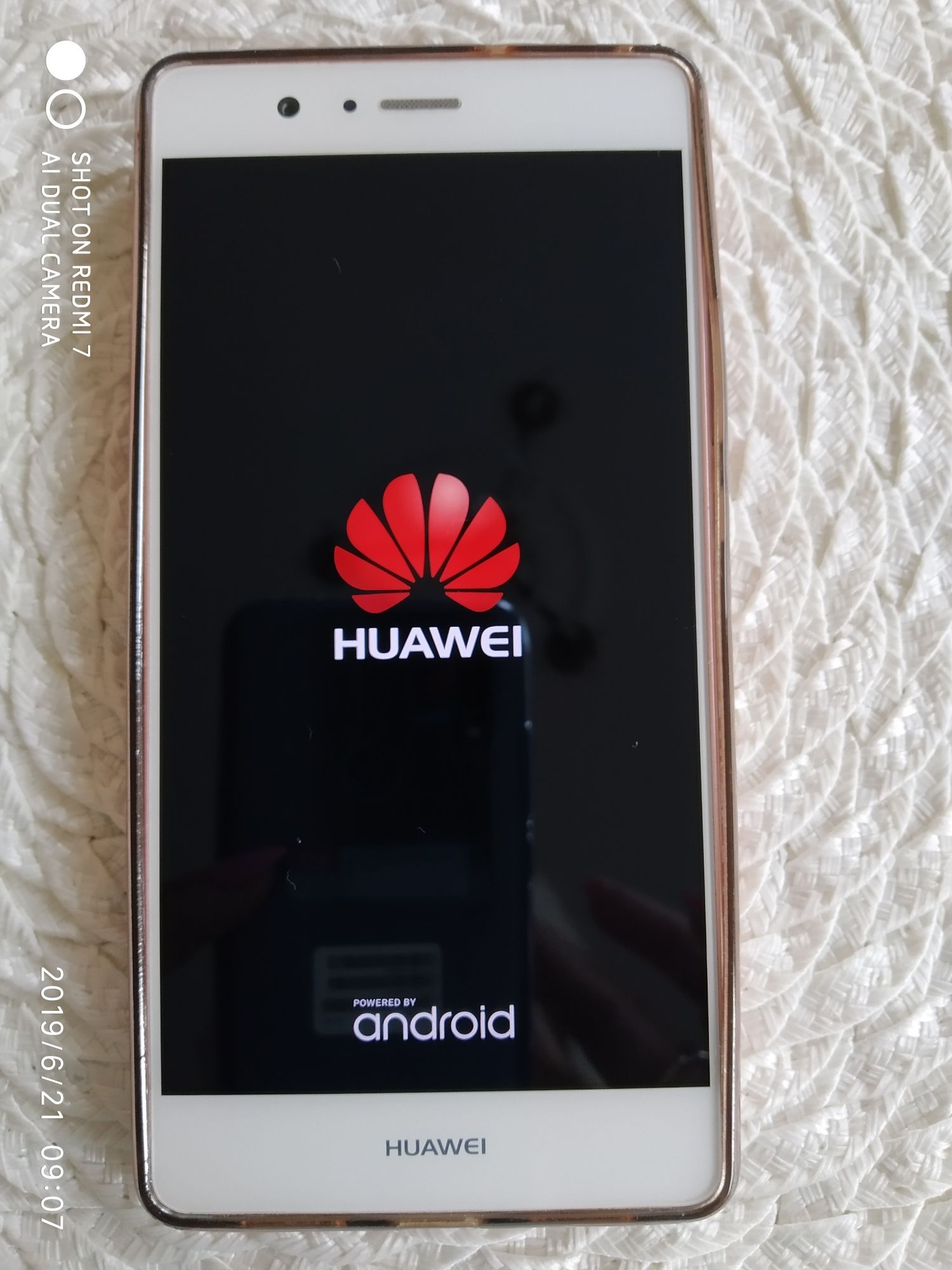 Smartfon Huawei P9 lite 2017 + gratis etui