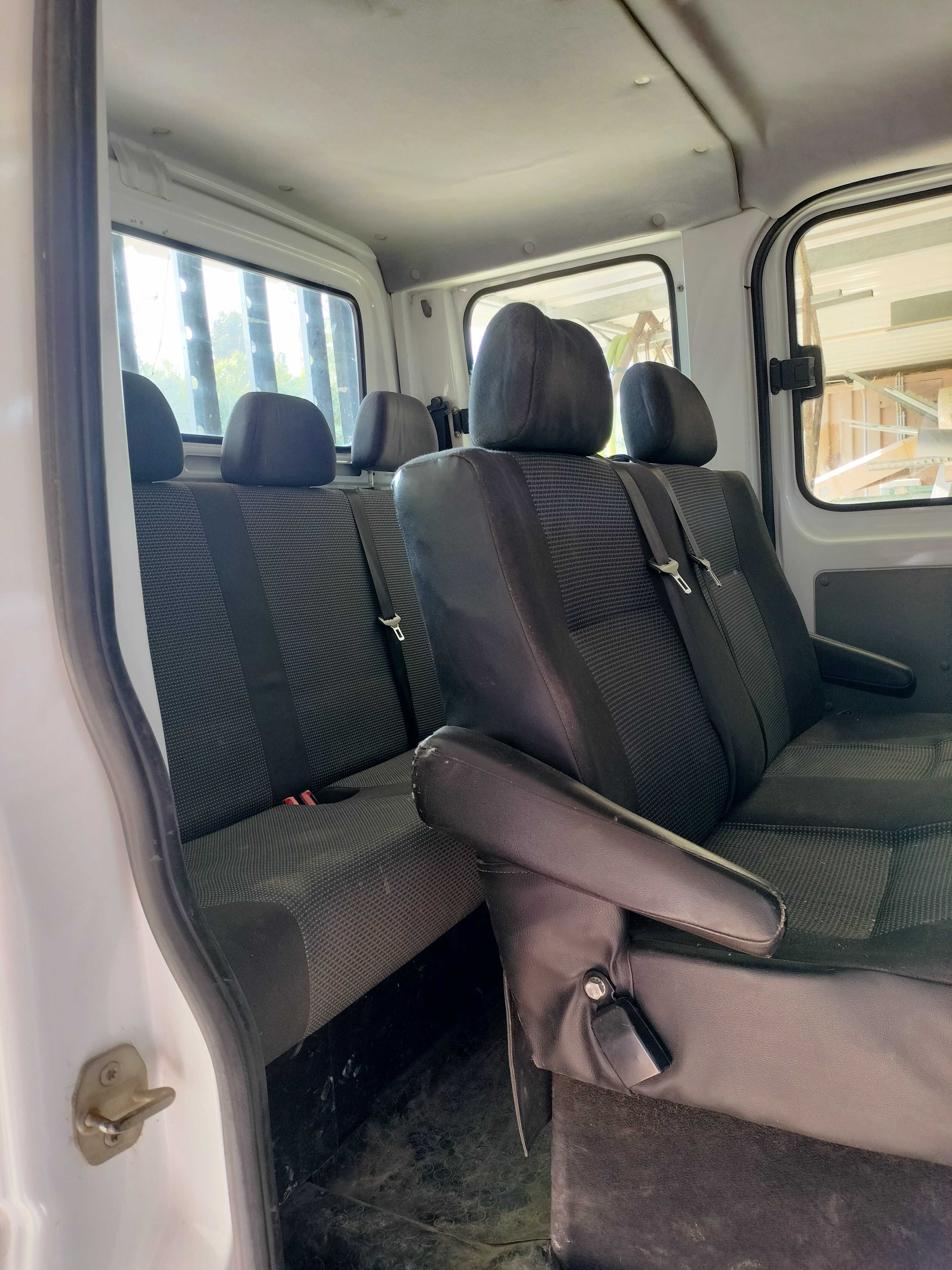 Carrinha Mercedes 9 lugares com caixa