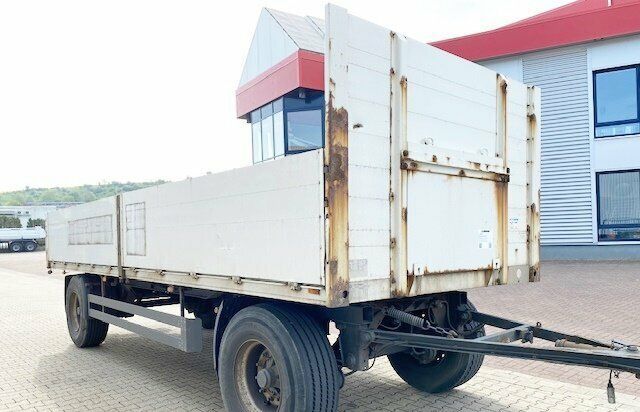 Przyczepy do bel słomy siana zboża laweta platforma