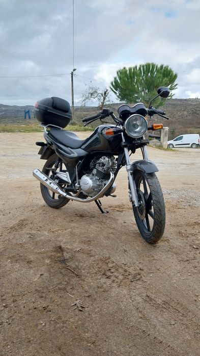 Sym-125 do ano de 2010