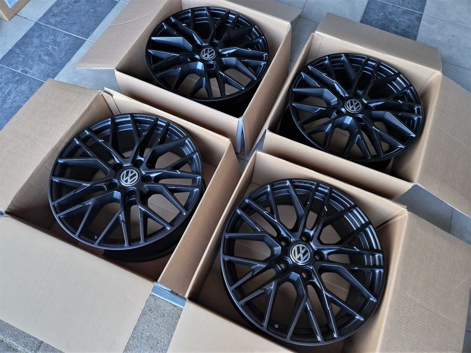 Alufelgi 17 VW T5 T6 Transporter Caravelle Multivan Czarne 5x120 429#