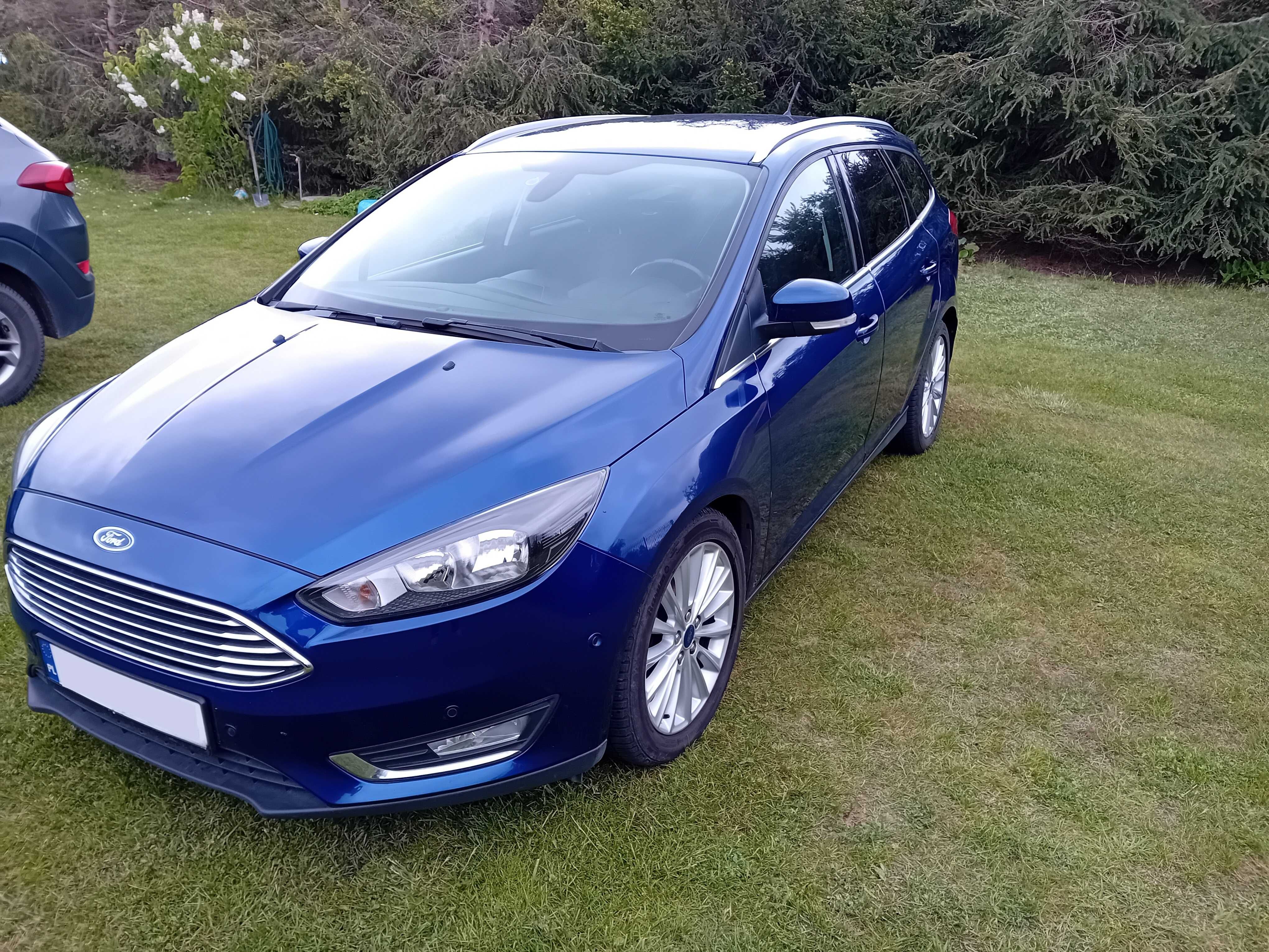 Ford Focus Kombi 1.0 EcoBoost Start-Stop - bogata wersja