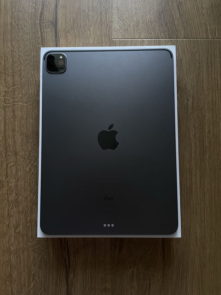 iPad Pro 11” M1 (3gen) 512GB + Apple Pencil2 + Magic Keyboard + etui