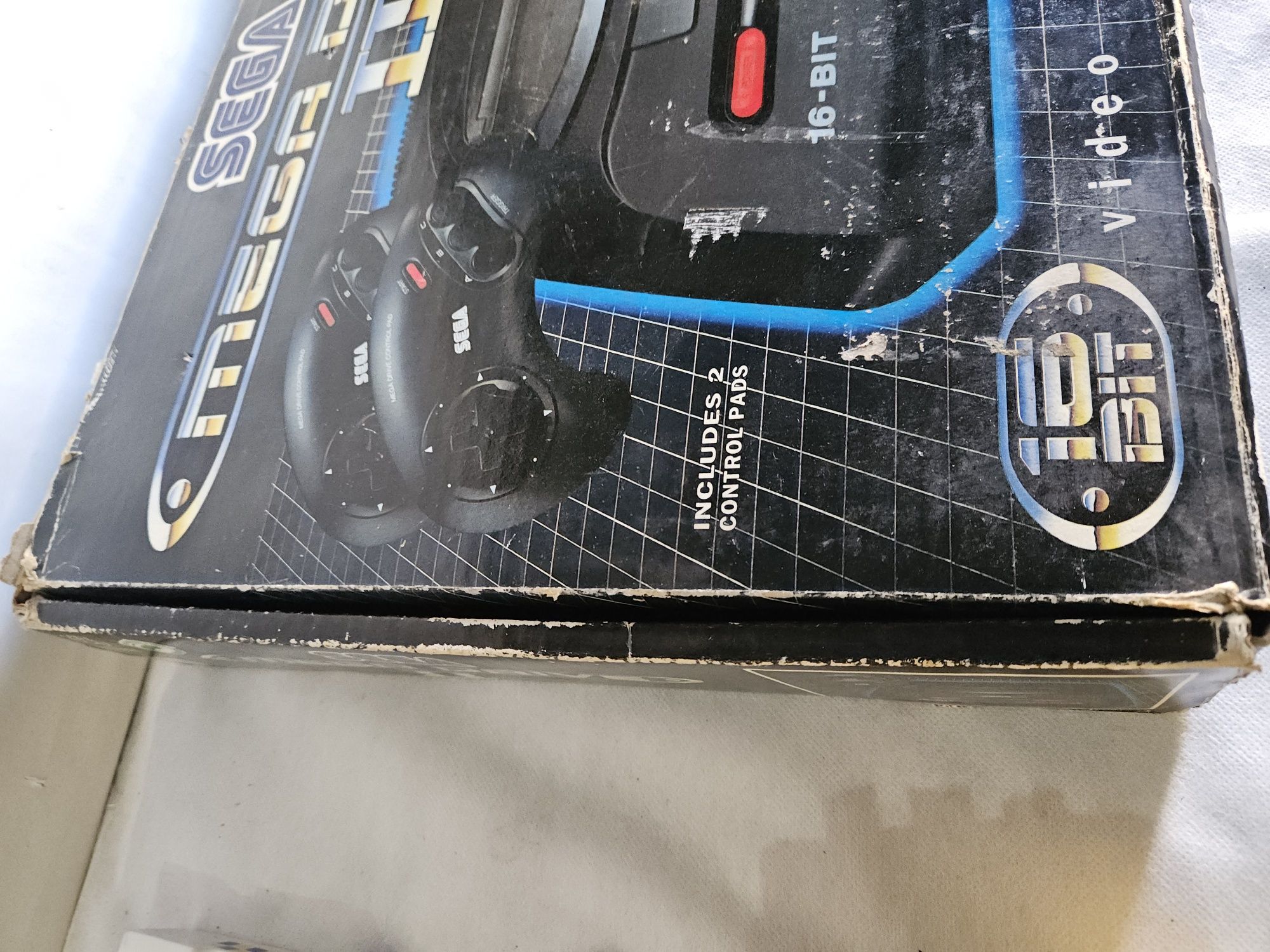 Sega megadrive com caixa