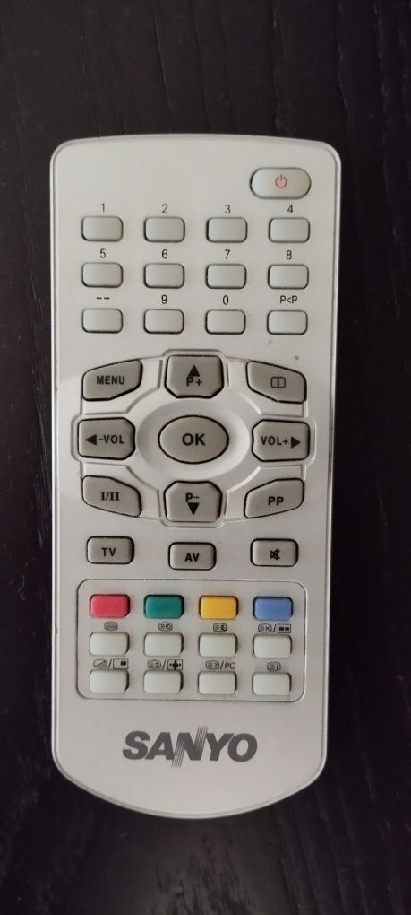 TV LCD Sanyo CE15SB2 15"