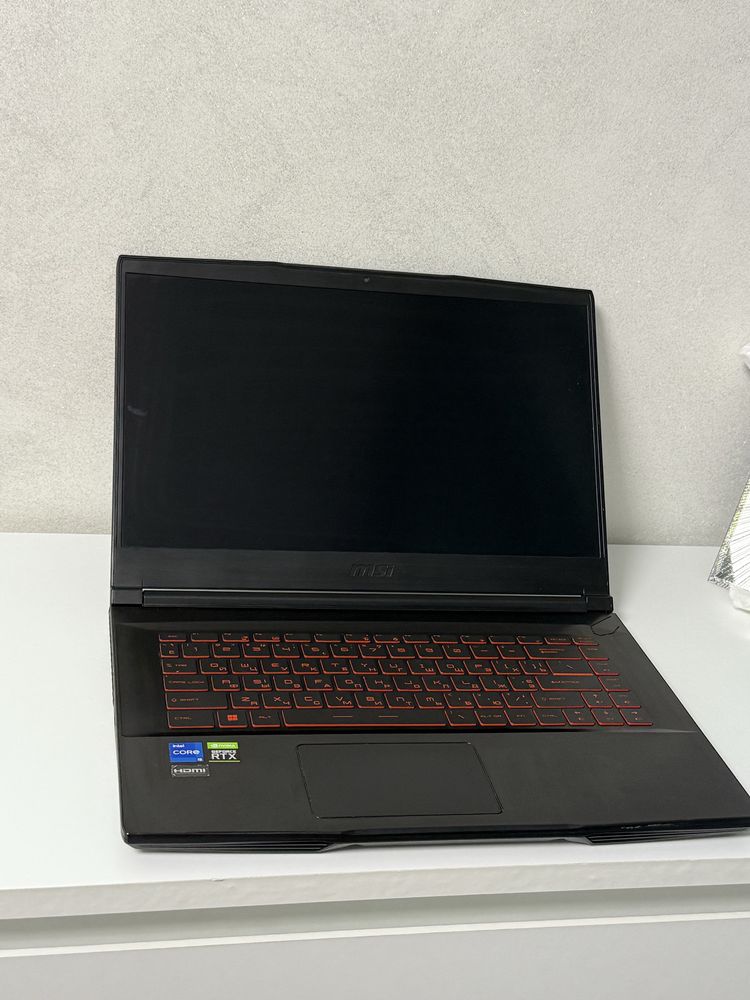Ноутбук MSI GF63 Thin 11-UC