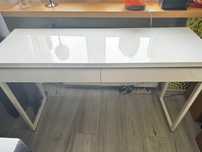 Biurko Ikea wraz z krzesłem