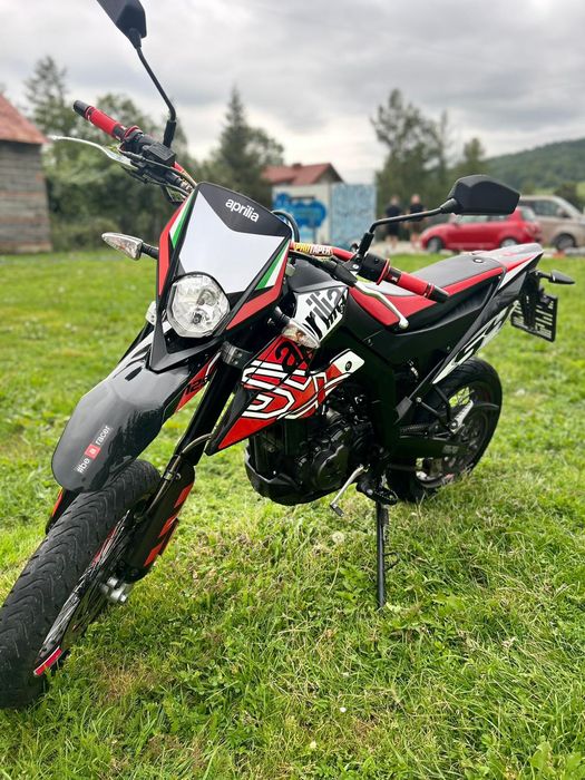 Aprilia SX 125  .