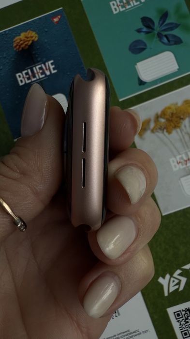 Apple  watch  5.