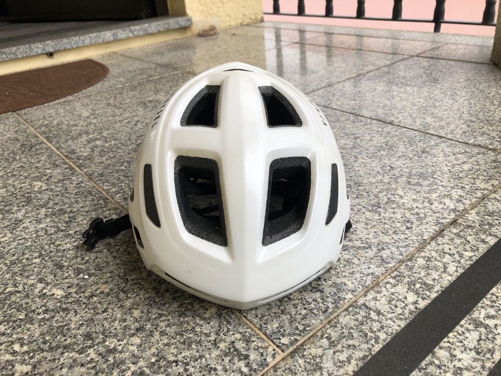 Capacete Van Rysel