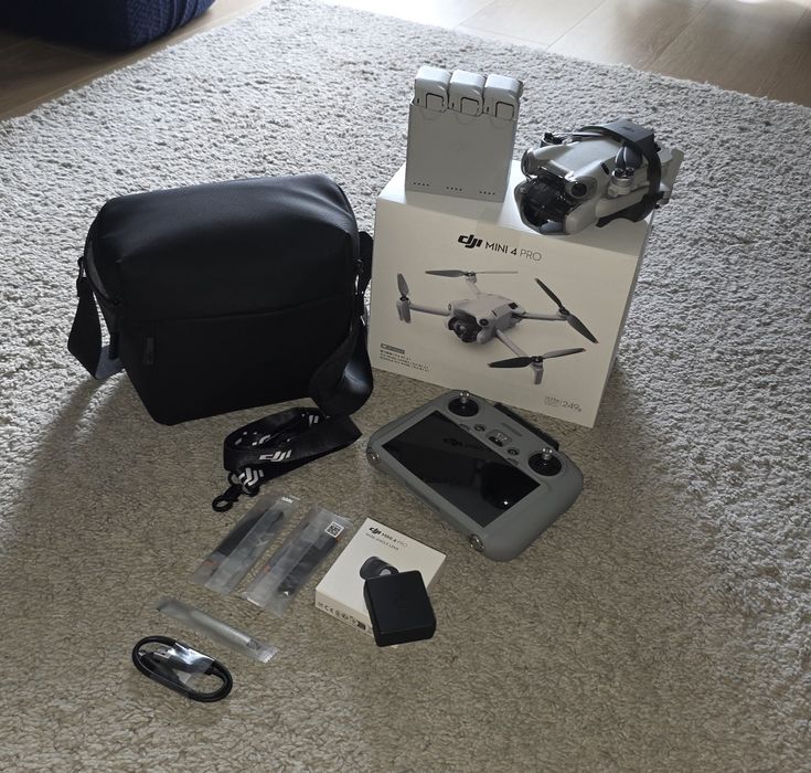 DRONE DJI MINI 4 PRO – Fly More Combo
Como novo, com garant