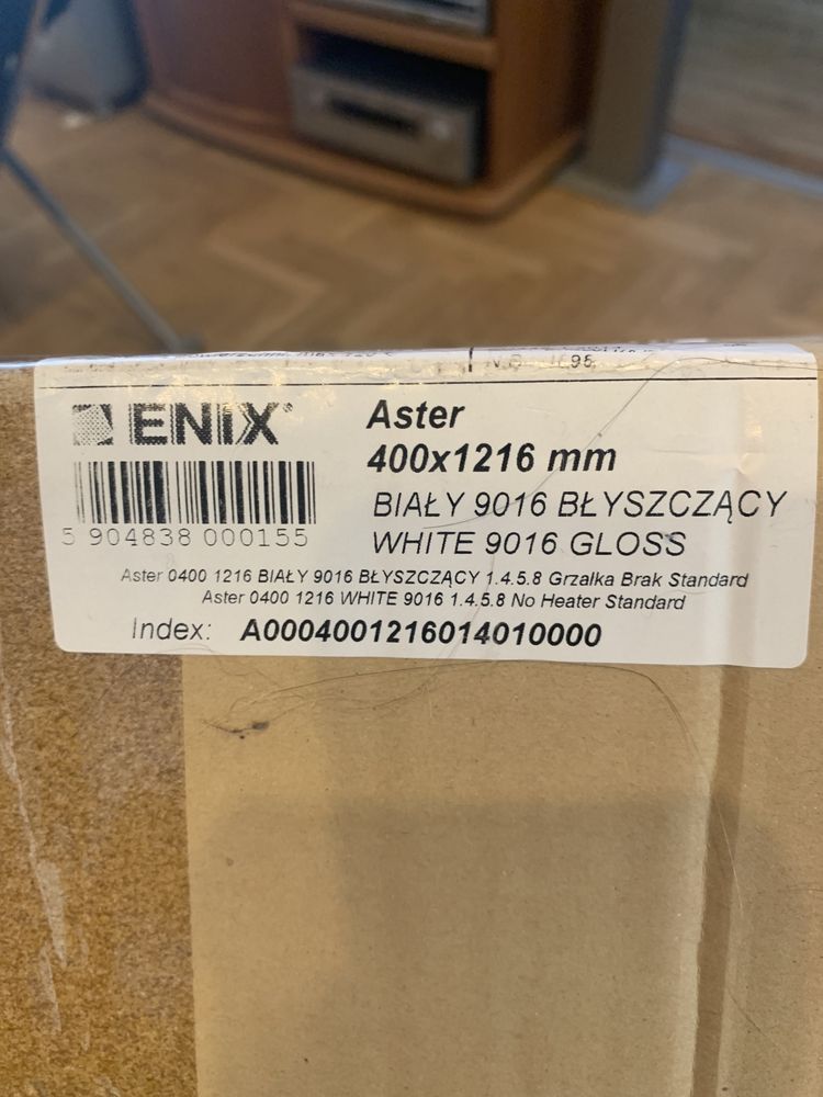 Nowy grzejnik łazienkowy Enix 400x1216mm