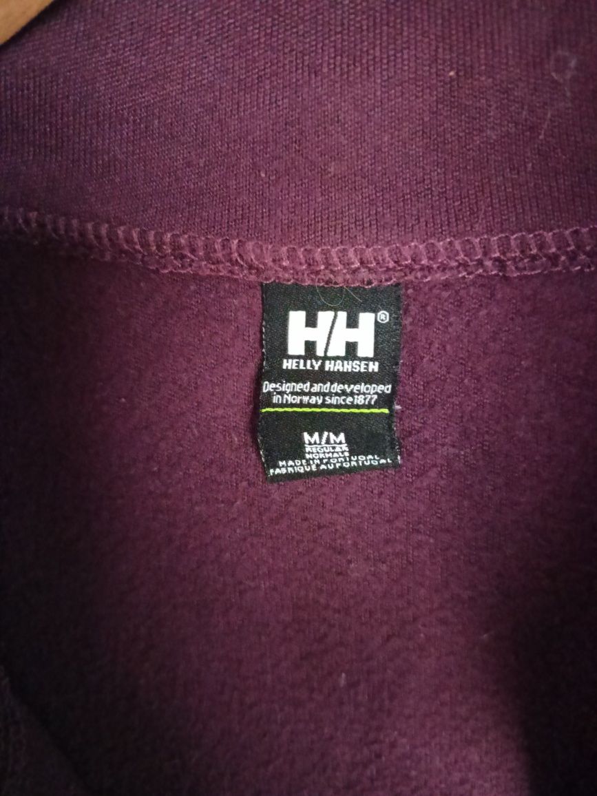 Bluza damska ze stójką. Rozmiar M. Helly Hansen.
Stan bardzo dobry.
Le