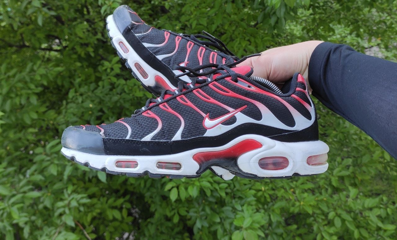 44.5р Nike Air Max Plus чоловічі кросівки