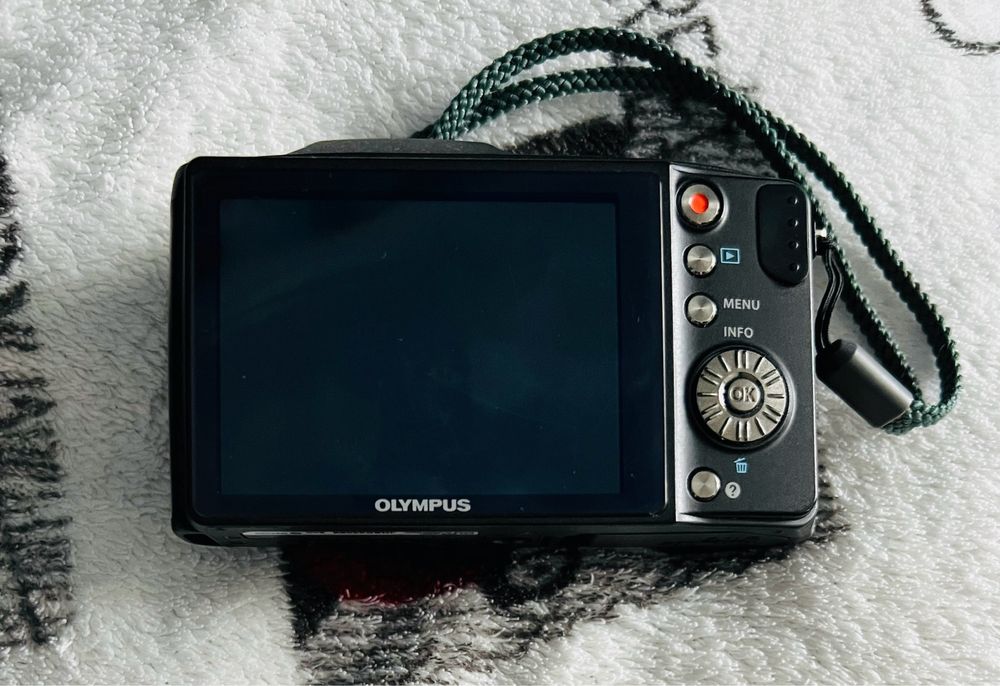 Фотоаппарат «Olympus sz-14»