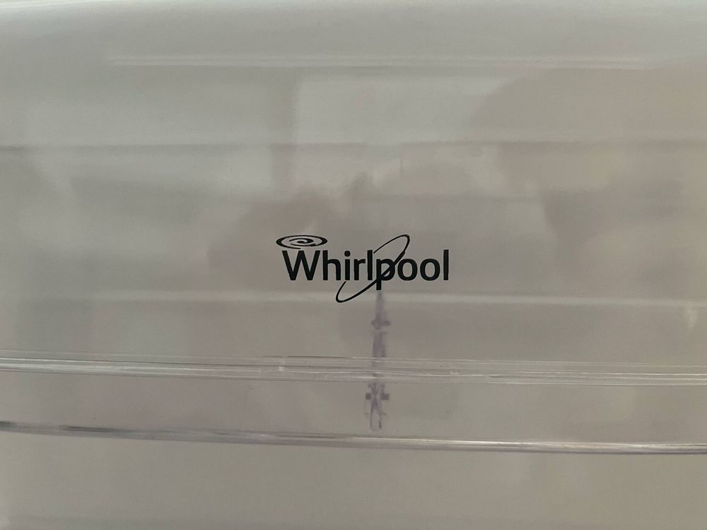 Lodówka pod zabudowę Whirpool