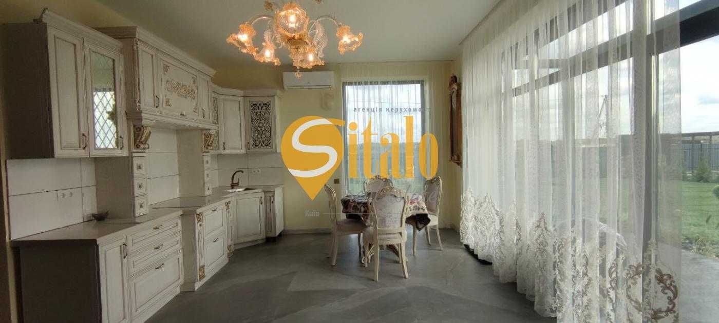 Новий будинок з ремонтом та каміном в Підгірцях,