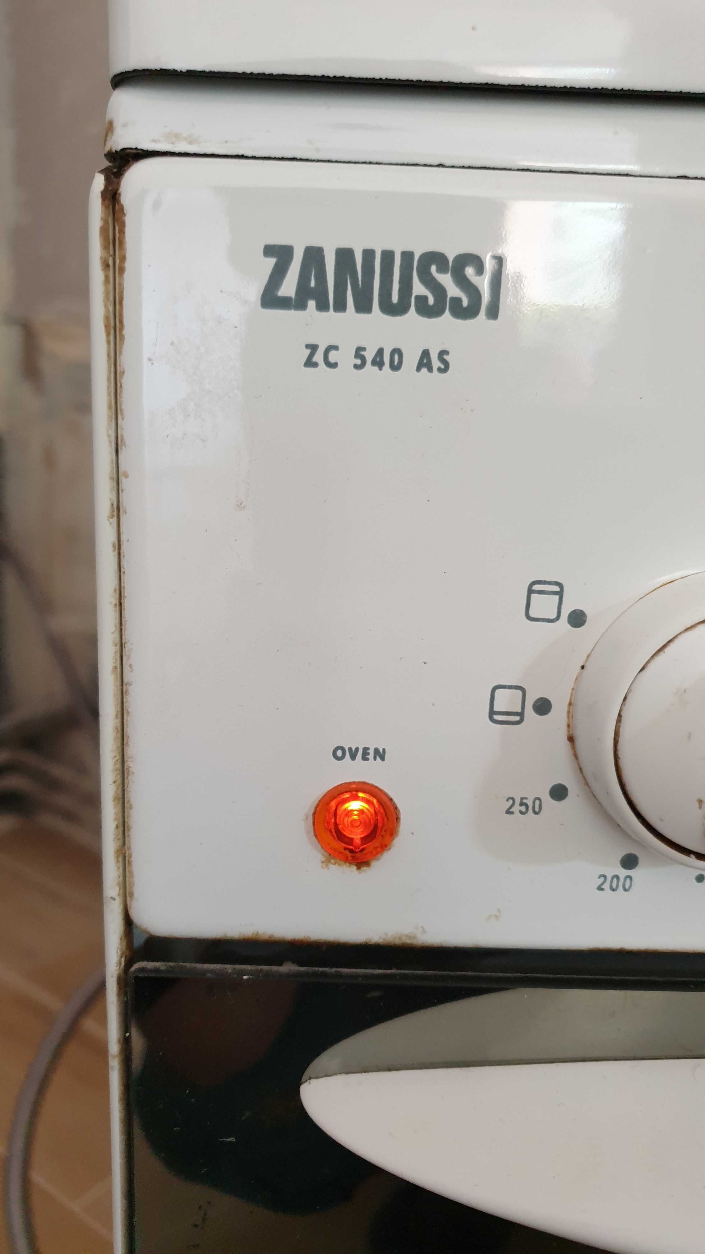 Kuchenka gazowo elektryczna Zanussi ZC 540 AS