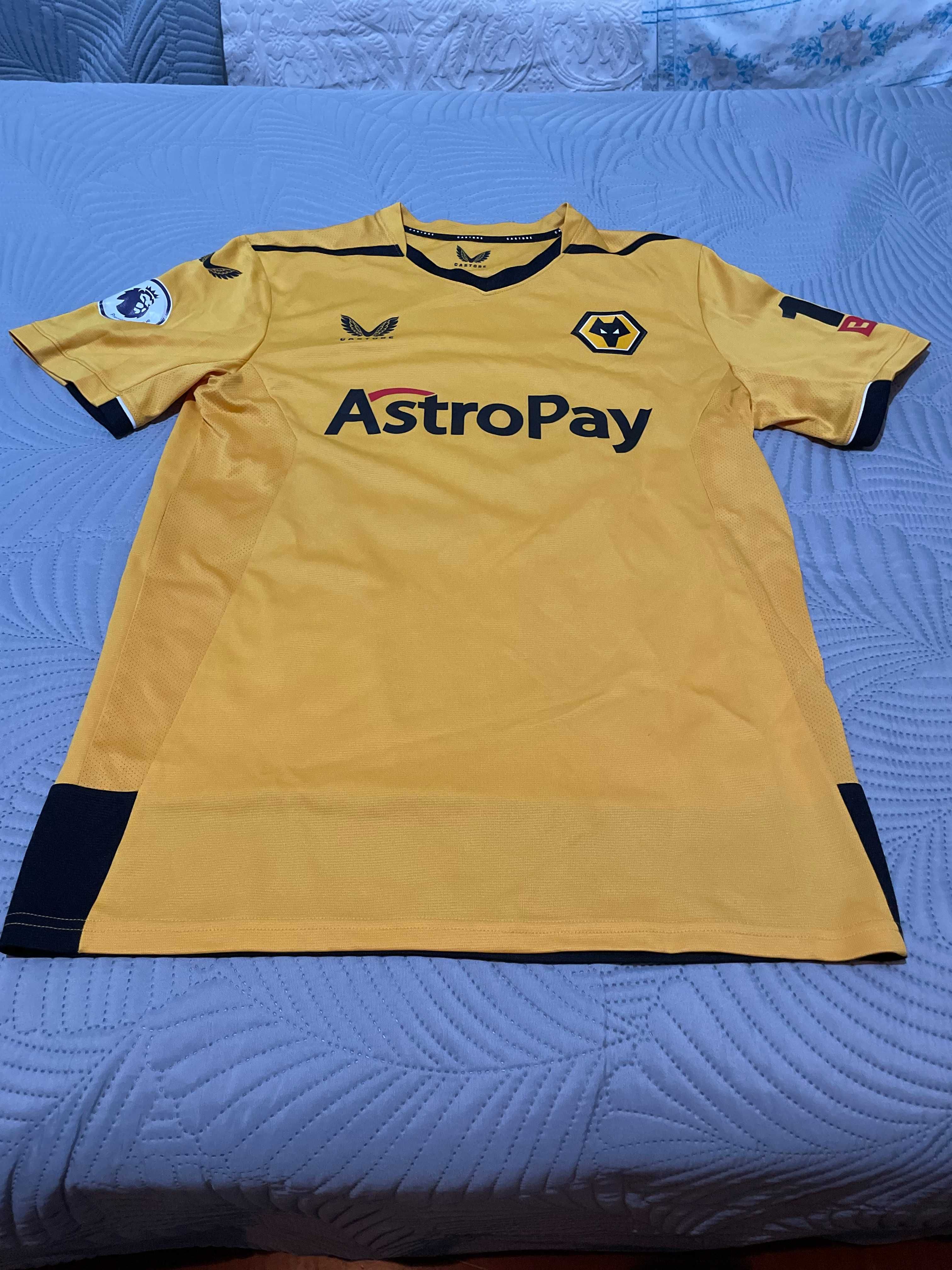 Camisola nova, oficial e autografada Ruben Neves wolves