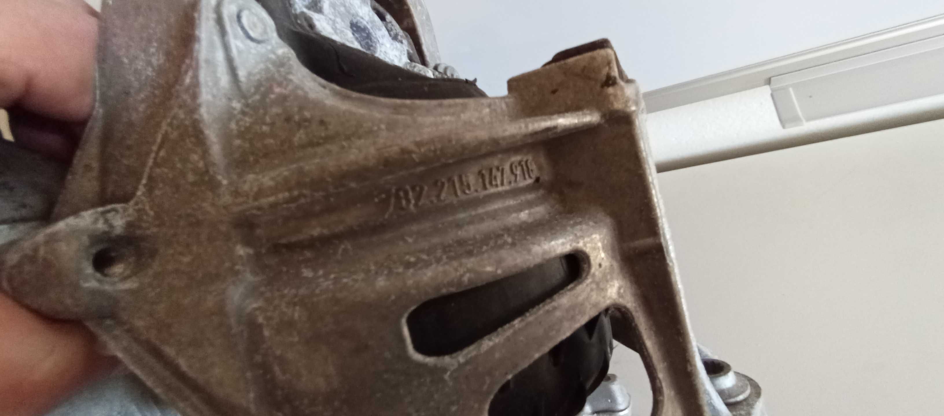 łapa poduszka silnika lewa audi rs4 rs5 2.9 b