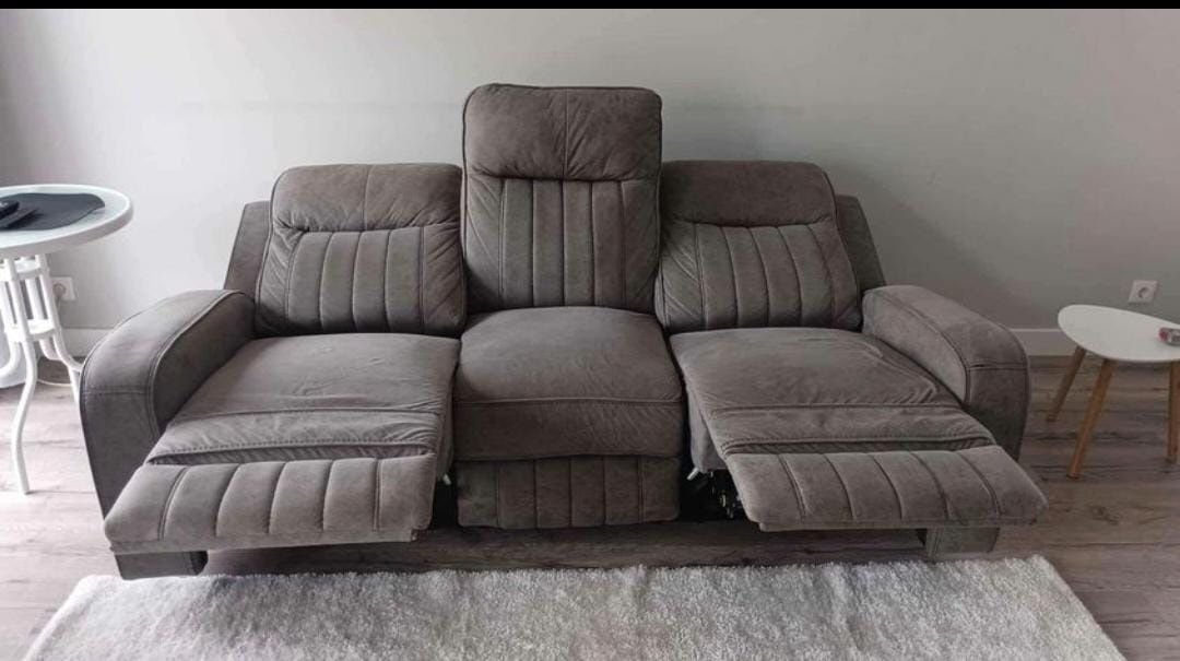 Sofá cinzento 3 lugares com elevatório