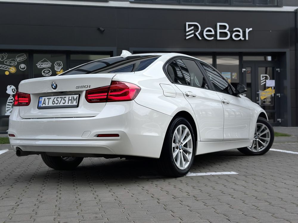 Власне авто BMW 320i F30 3 серія