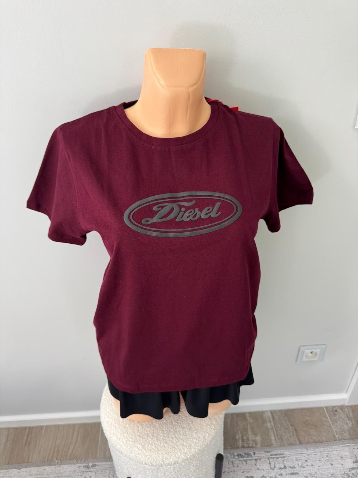 Nowa koszulka T-shirt damski DIESEL bordowa L