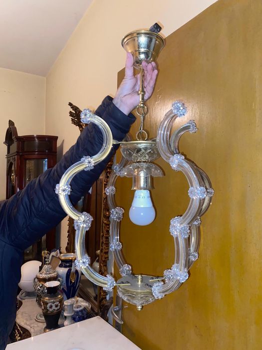 Dois candeeiros em cristal, um de teto e outro aplique de parede