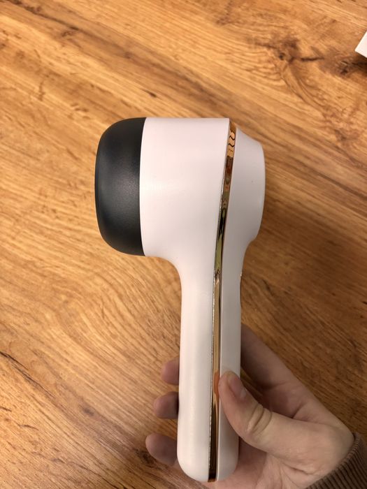 Машинка для видалення ковтунців (або катишок)