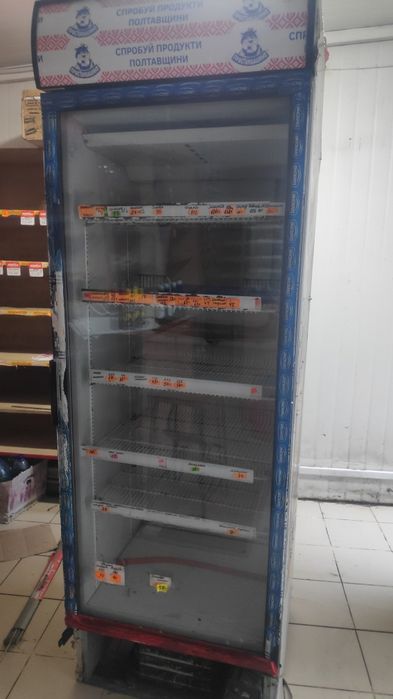 Холодильна вітрина