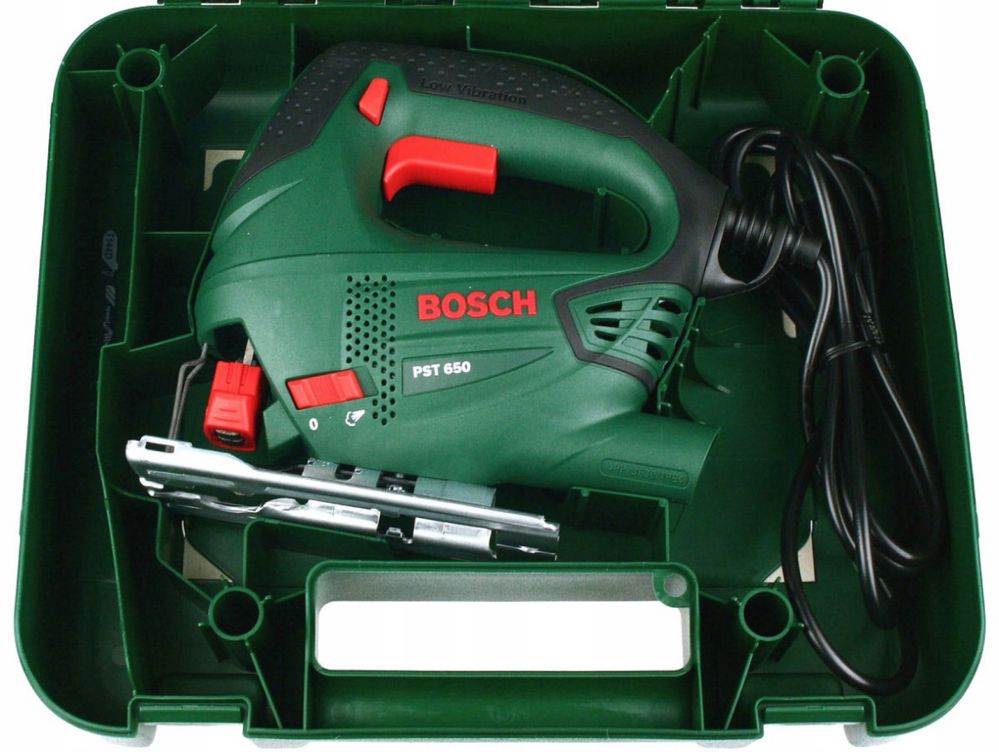 BOSCH Wyrzynarka Przecinarka Piła do Drewna 500W PST 600