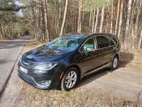 Chrysler Pacifica Limited Panorama