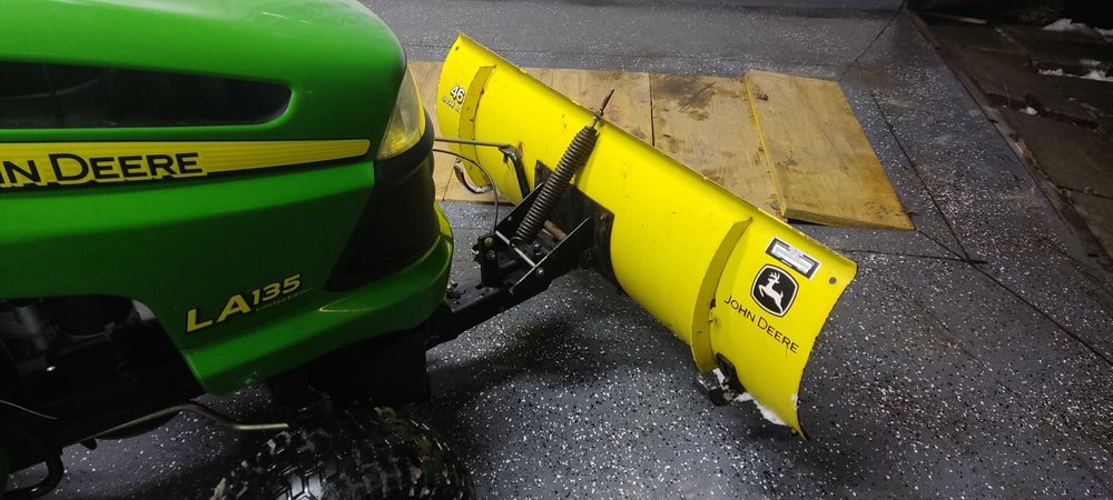 Pług do śniegu 120 cm do traktorka kosiarki John Deere