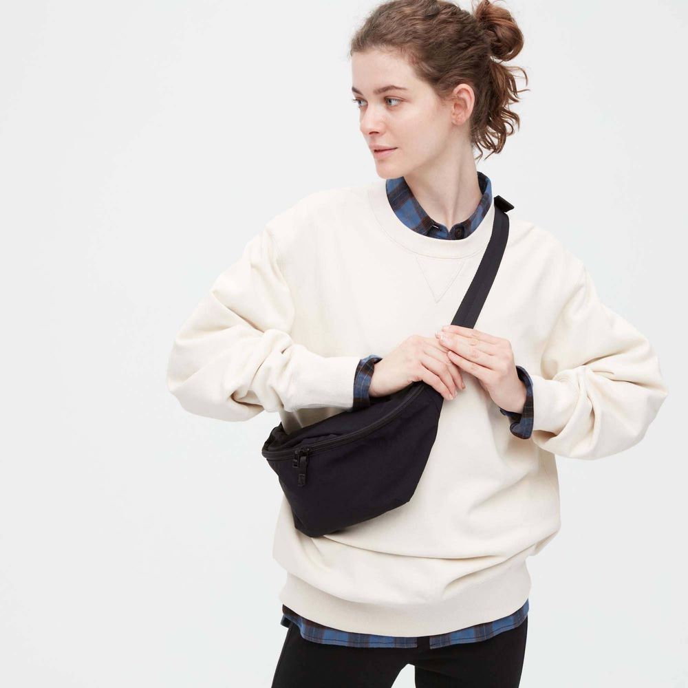 Стильна, вмістка бананка, сумка через плече uniqlo