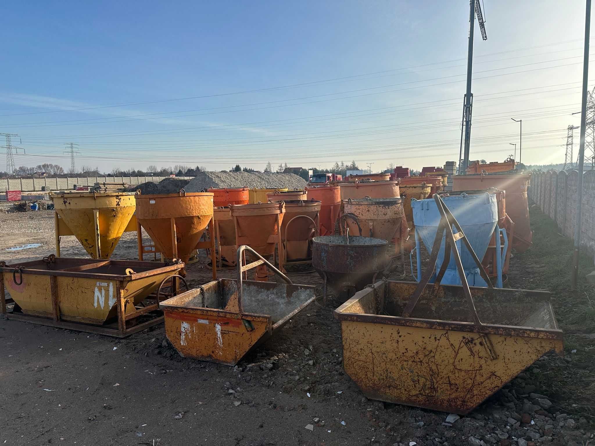 Pojemnik zbiornik dźwigowy beton Eichinger 750L kubeł betonowania 10