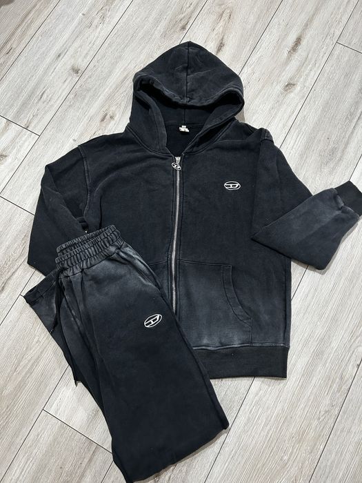 Продам костюм (тройка) Diesel