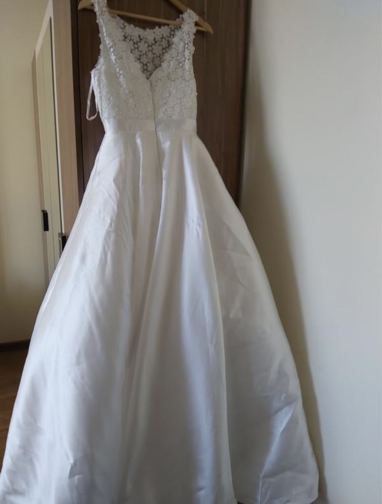 Свадебное платье фирмы magic bride