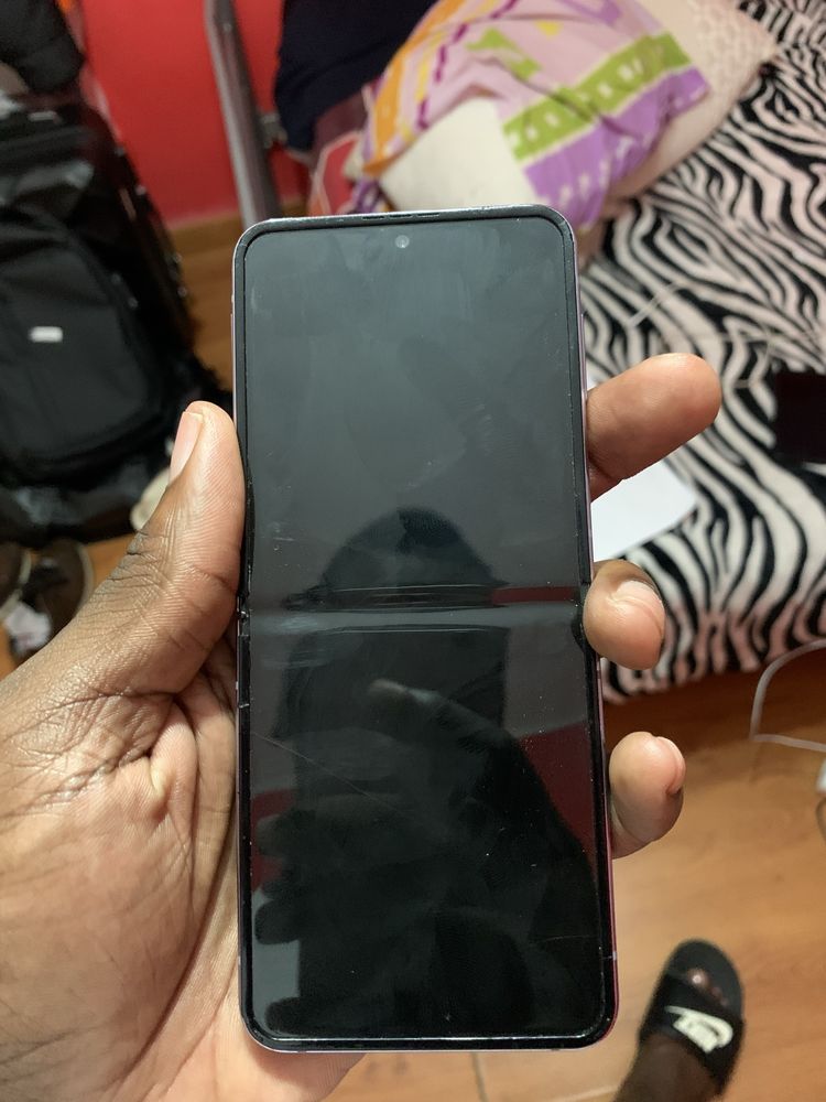 Samsung z flip 4 para peca, ecrã nao liga