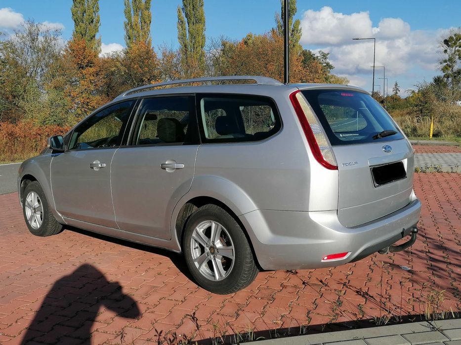 Ford Focus 2010r      1.6 Benzyna 100 KM