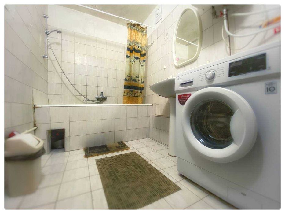 Место в комнате. ст. м. Тараса Шевченко!