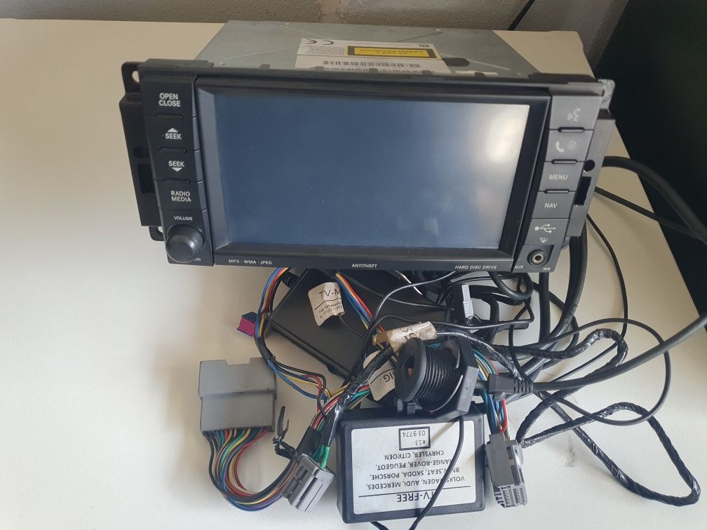 Auto radio com acessórios