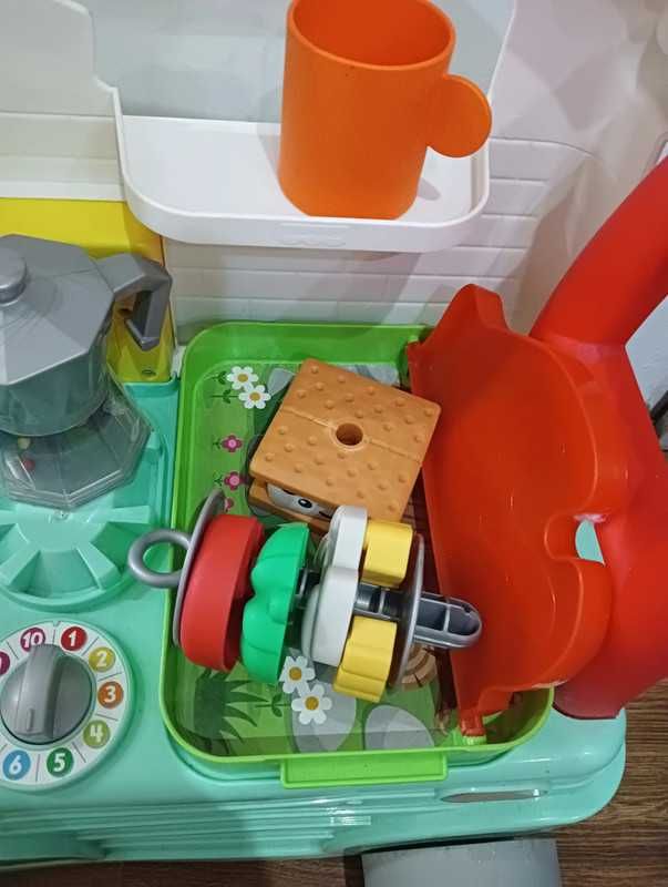 Wesoły  kamper malucha fisher price