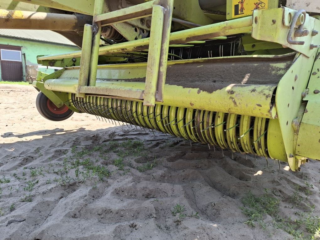 Prasoowijarka Claas Rollant 255 roto cut