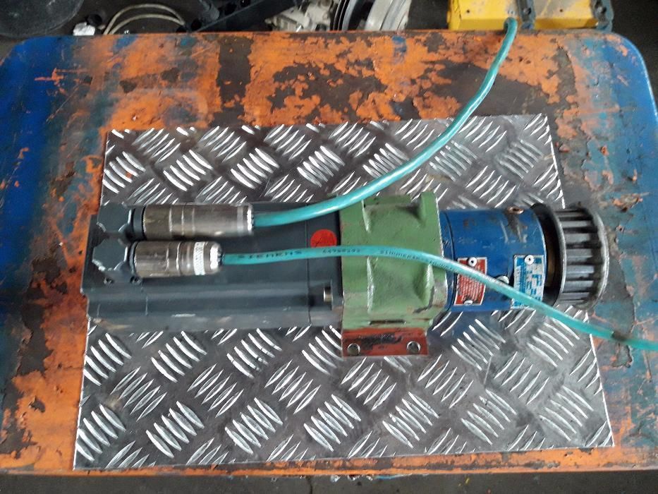Silnik servo. Serwo motor. 1FT 5044 1Af71 4AA0. cnc przekładnia