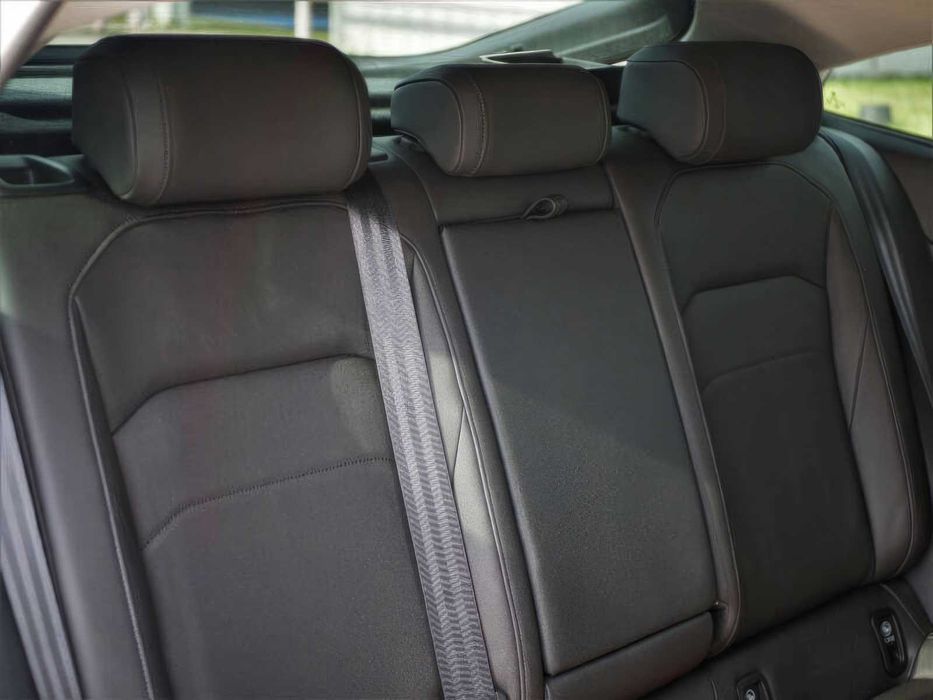 Volkswagen Arteon SE      2021