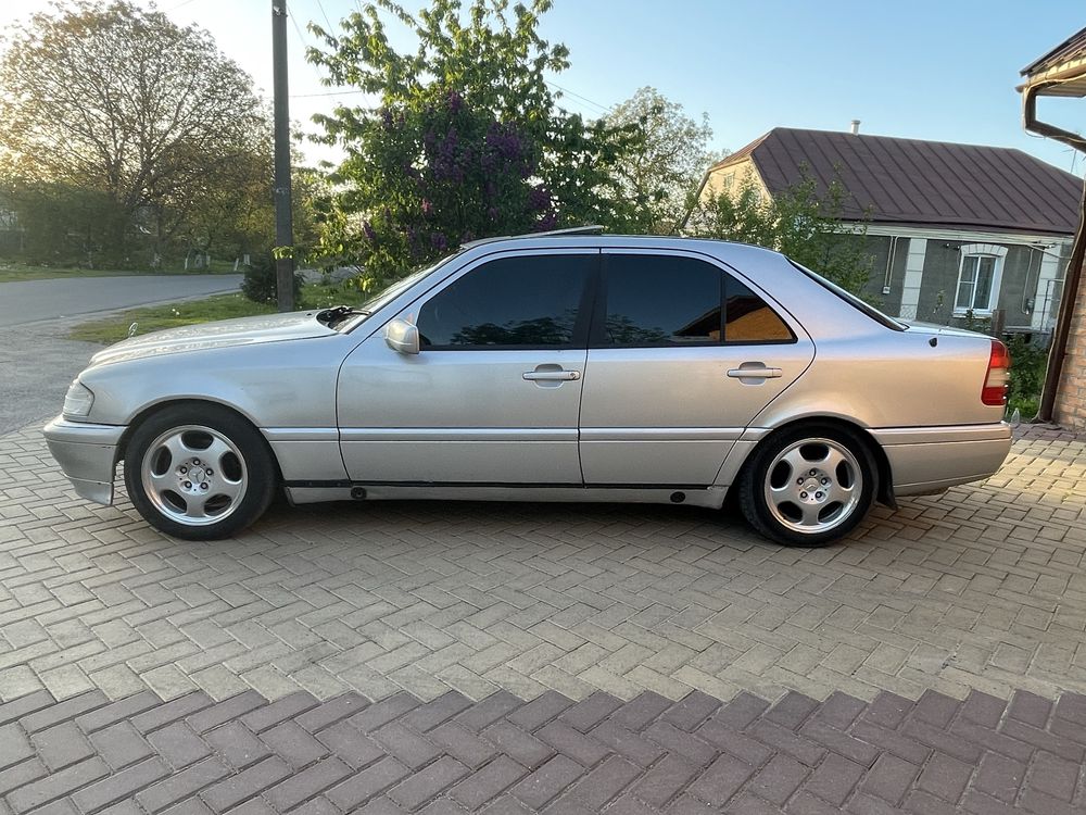 Mercedes-Benz C-Class w202