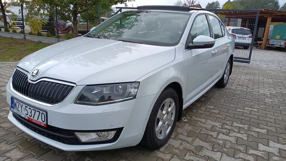 Skoda Octavia Bogate wyposaż. tylko 70tkm. ! 4-cylindry polecam