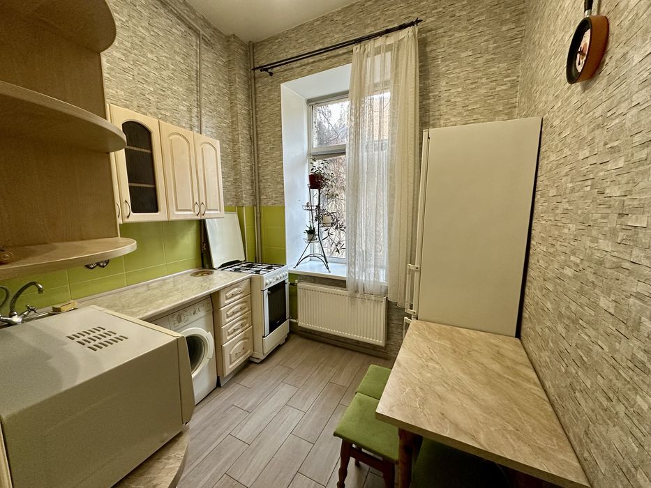 Оренда 2к 42 м2 Набережно Хрещатицька 7 Поділ Поштова метро 5 хв