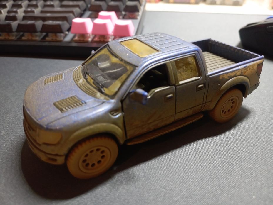 Машинки різних розмірів