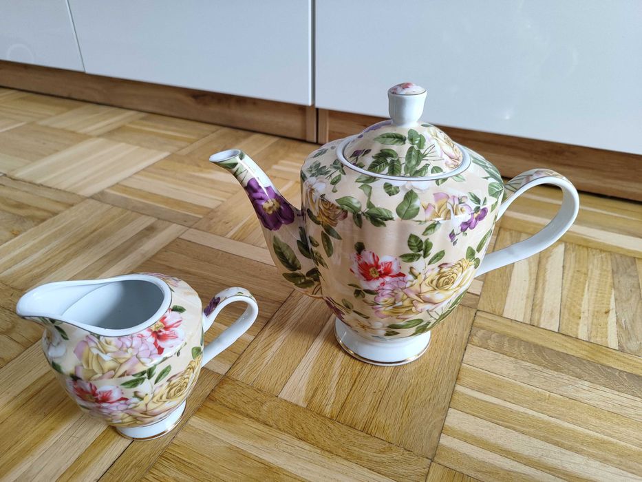 Czajnik do herbaty, mlecznik, porcelana Proud Heritage Collection